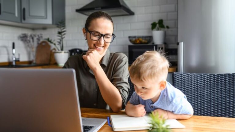 9 Incredible Stay-at-Home Job Options for Parents